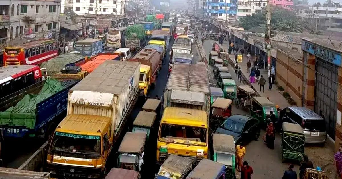 ৫০ কিলোমিটার যানজটে স্থবির গাজীপুর, ভাড়া তিনগুন
