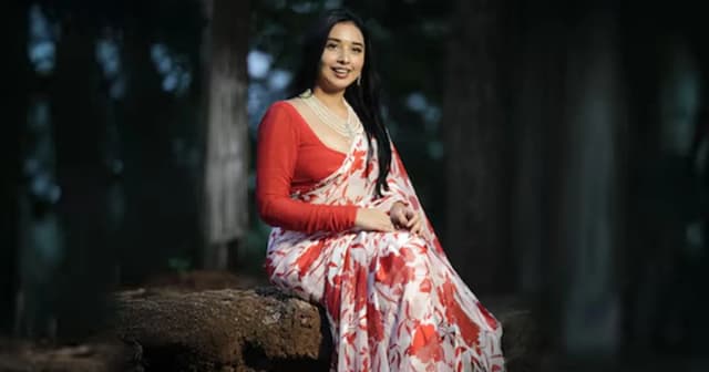 বেকার ছেলে বিয়ে করবেন কোটিপতি তানিয়া
