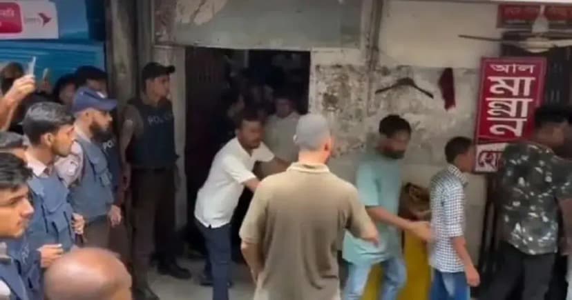জাসদ কার্যালয়ের ভেতরে গোপন মিটিং, বাইরে ‘জয় বাংলা’ স্লোগান