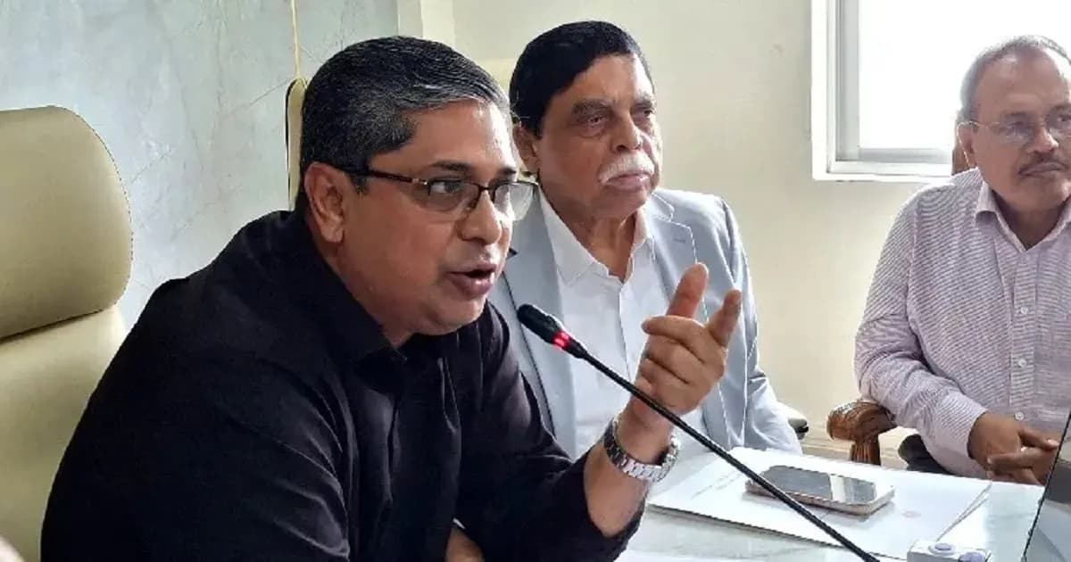 ছয় মাসের কাজে খুব একটা সন্তুষ্ট নই: মীর শাহে আলম
