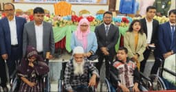 শরীয়তপুরে প্রতিবন্ধীদের হুইল চেয়ার ও শিক্ষার্থীদের স্কুল ব্যাগ বিতরণ