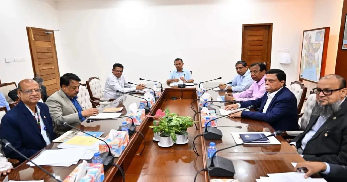 রাজধানীর পাঁচ লেকের দূষণ রোধে সমন্বিত উদ্যোগের নির্দেশ