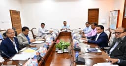 রাজধানীর পাঁচ লেকের দূষণ রোধে সমন্বিত উদ্যোগের নির্দেশ