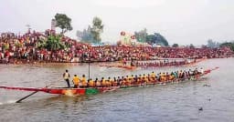 উজিরপুরের সন্ধ্যা নদীতে নৌকাবাইচ প্রতিযোগিতা