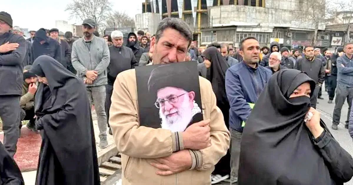 বড় যুদ্ধ হলেও ইরানে সরকার পতন সহজ নয়: মার্কিন গোয়েন্দা প্রতিবেদন