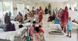 ৩ টাকার টিকিট বিক্রি হচ্ছে ১০ টাকায়, দুদিনের আগে মেলে না খাবারও