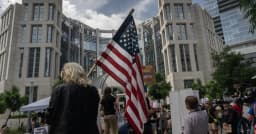 যুক্তরাষ্ট্রে ৬ শতাধিক অভিবাসীকে মুক্তির নির্দেশ ফেডারেল আদালতের