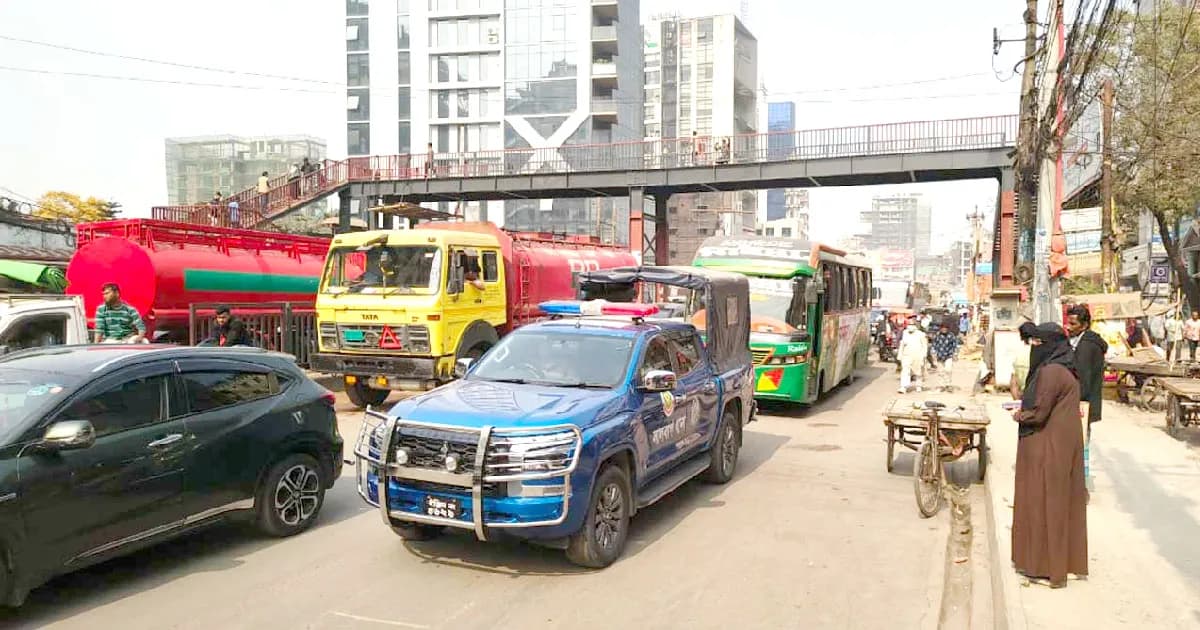 আল্টিমেটাম দিয়ে সড়ক ছাড়লেন অটোরিকশা চালকরা