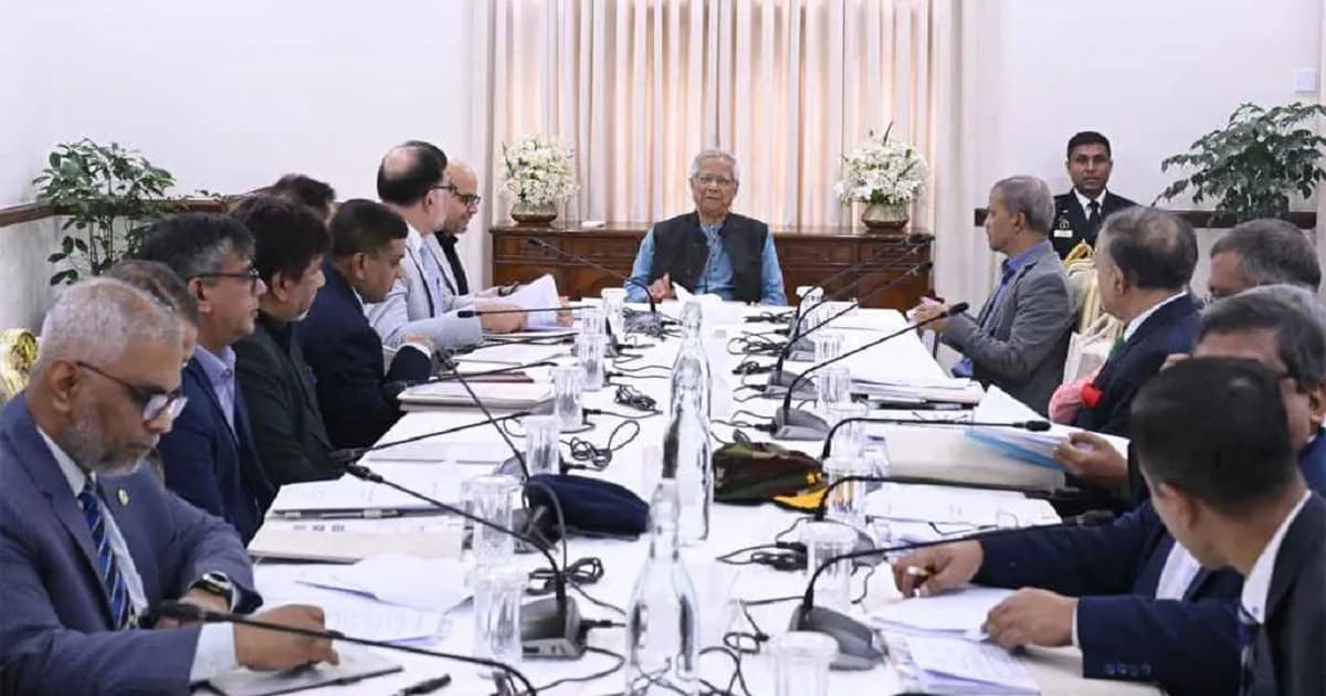 নির্বাচন ঘিরে সাইবার ঝুঁকি মোকাবিলায় কঠোর নির্দেশ প্রধান উপদেষ্টার