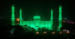 খোদা প্রাপ্তির পথে পীরে কামেল এক অমূল্য দান