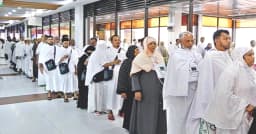 ৫ মার্চের মধ্যে সব হজযাত্রীর ভিসা সম্পন্নের নির্দেশনা মন্ত্রণালয়ের