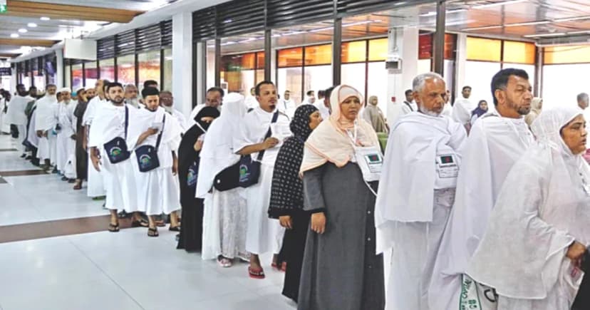 ৫ মার্চের মধ্যে সব হজযাত্রীর ভিসা সম্পন্নের  নির্দেশ মন্ত্রণালয়ের