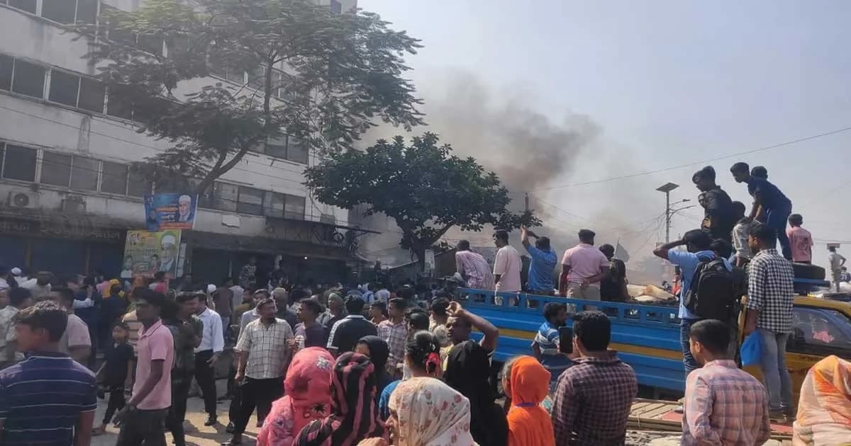 কয়েক ঘণ্টার ব্যবধানে গাজীপুরে ৫ স্থানে ভয়াবহ অগ্নিকাণ্ড