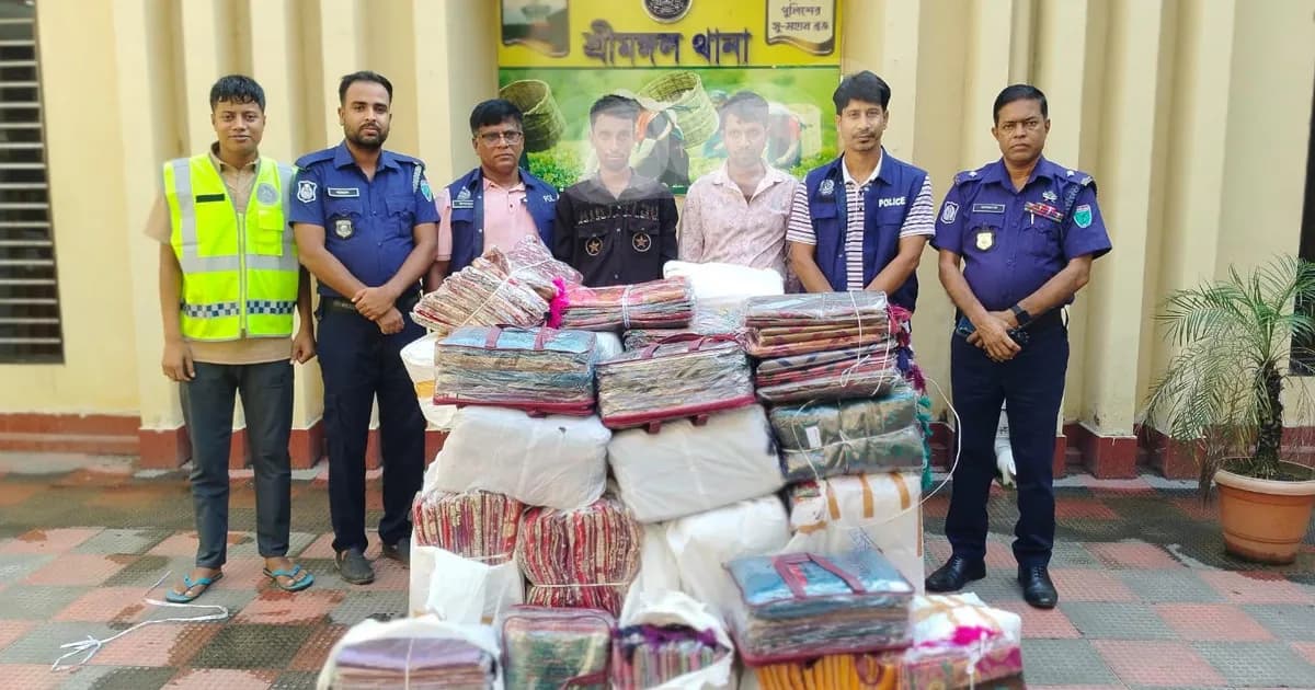 শ্রীমঙ্গলে ১৩ লাখ ৫০ হাজার টাকার ভারতীয় শাড়ি জব্দ