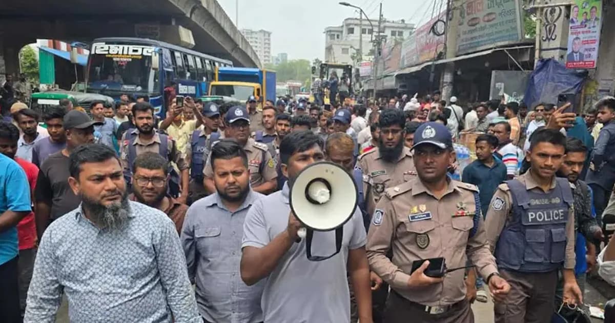 ৩০ মিনিটের মধ্যে অবৈধ কাউন্টার সরিয়ে নেওয়ার নির্দেশ ডিএসসিসি’র
