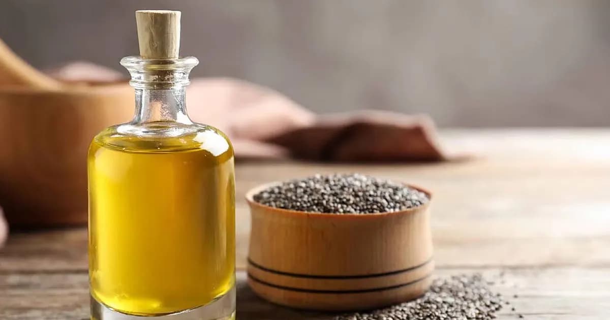 চিয়া সিডের তেল মাথায় দিলে, চুলের পুষ্টিগুণ বাড়বে