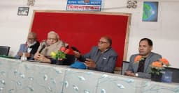 সাংবাদিকদের ‘পোষা কুকুর’ মন্তব্যে বিতর্কে সুজন নেতা