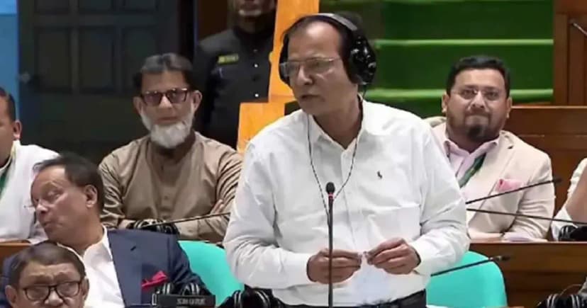 মুক্তিযুদ্ধ ও জুলাই গণঅভ্যুত্থানকে একই ভাবে দেখার সুযোগ নেই