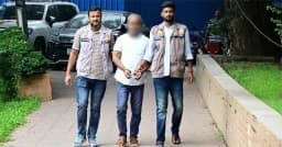 অস্ত্র-গুলিসহ গ্রেপ্তার শীর্ষ সন্ত্রাসী ‘শুটার জাকির’