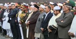 মায়ের জানাজায় তারেক রহমান