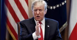 বিশ্বের সব দেশের ওপর শুল্ক বাড়িয়ে দিল ট্রাম্প