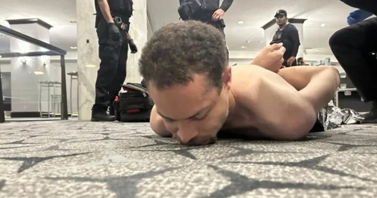 ডোনাল্ড ট্রাম্পের অনুষ্ঠানে গুলি: হামলাকারী আটক