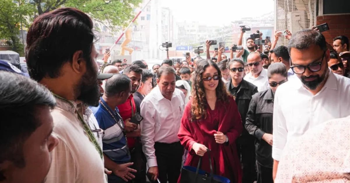 বাংলাদেশ–পাকিস্তান ম্যাচ দেখতে স্টেডিয়ামে জাইমা রহমান