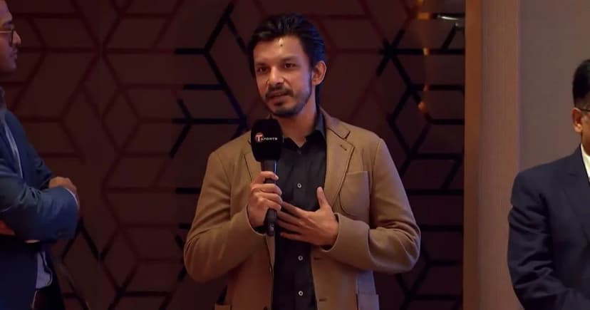 বিসিবির পরিচালনা পর্ষদ থেকে পদত্যাগ করেছেন ইশতিয়াক সাদেক