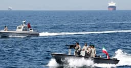 অনিরাপদ হরমুজ প্রণালি, বিকল্প পথে হাঁটছে উপসাগরীয় দেশগুলো