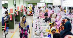 শ্রমিকদের বেতন দিতে ঋণ সহায়তা চায় পোশাক শিল্প মালিকরা