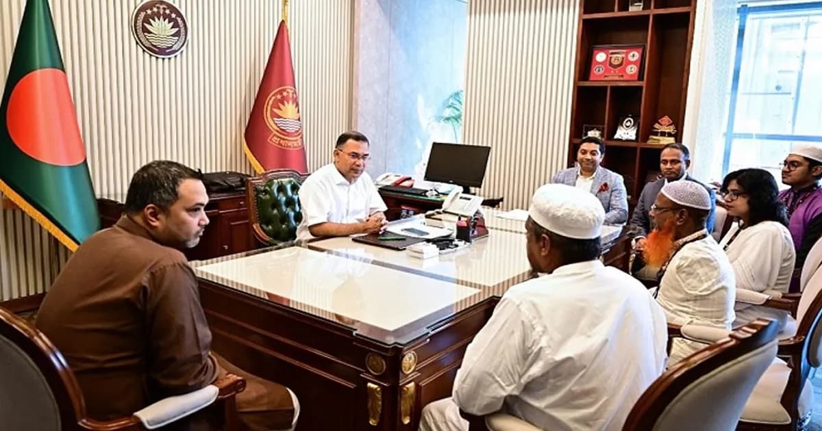 প্রধানমন্ত্রীর সঙ্গে তিন অনুপ্রেরণাদায়ী ব্যক্তির সাক্ষাৎ