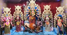 দুর্গাপূজায় সরকারি ছুটি দুই দিন, তবে কারা পাবেন বেশি