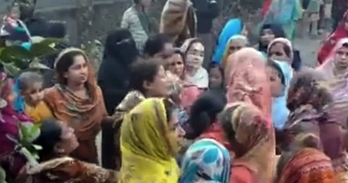 কুমিল্লায় প্রবাসীর স্ত্রী ও দুই শিশুর গলাকাটা মরদেহ উদ্ধার