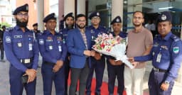 খুলনায় নবাগত পুলিশ সুপারের দায়িত্ব গ্রহণ