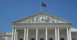 পর্তুগালে নাগরিকত্ব আইন কঠোর করার উদ্যোগে আদালতের বাধা