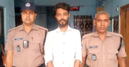 প্রেমিকার অন্তরঙ্গ ছবি ছড়িয়ে দেওয়ার ভয় দেখিয়ে টাকা আদায়