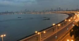 মুম্বাইয়ে হঠাৎ কঠোর বিধিনিষেধ, কারণ কী?