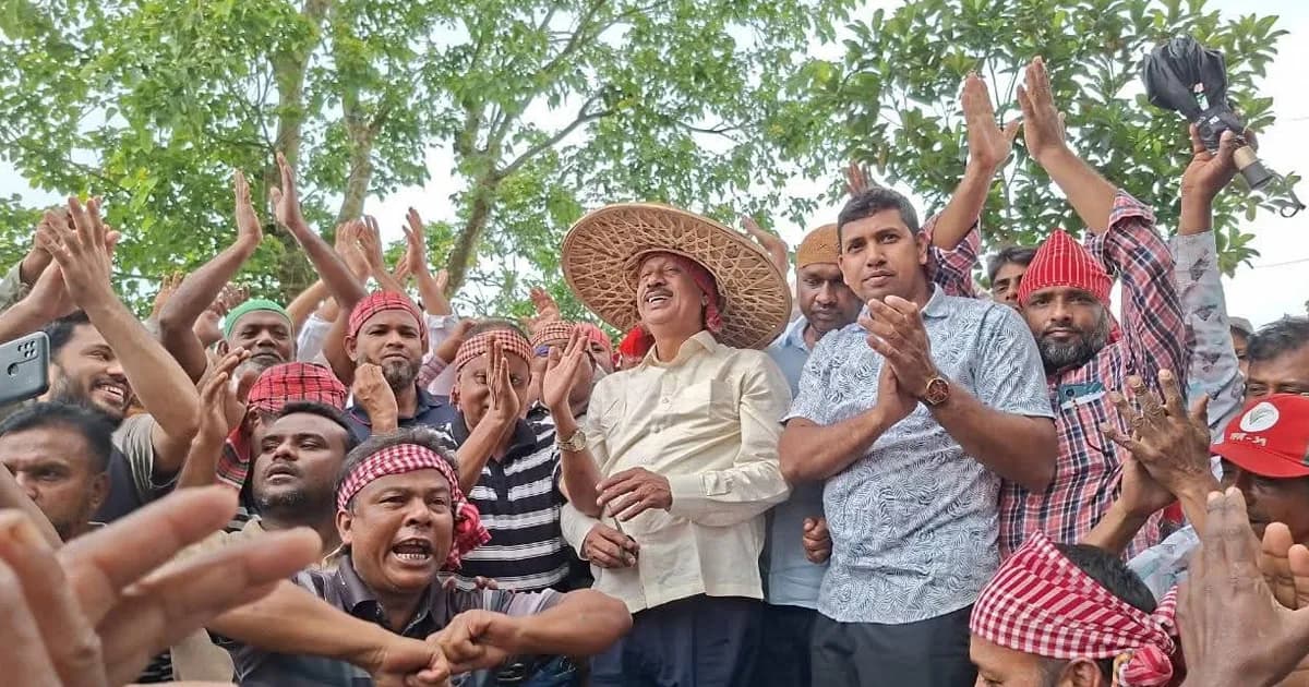 কটিয়াদীতে এমপির চেষ্টায় বেদখল হওয়া খাল উদ্ধার