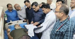 শহীদ মীর মুগ্ধের বাবার চিকিৎসার খোঁজ নিলেন প্রধানমন্ত্রী