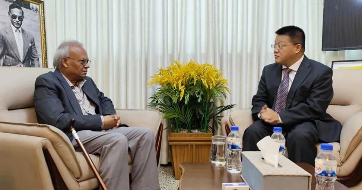 চীনা রাষ্ট্রদূতের সঙ্গে রুহুল কবির রিজভীর সাক্ষাৎ