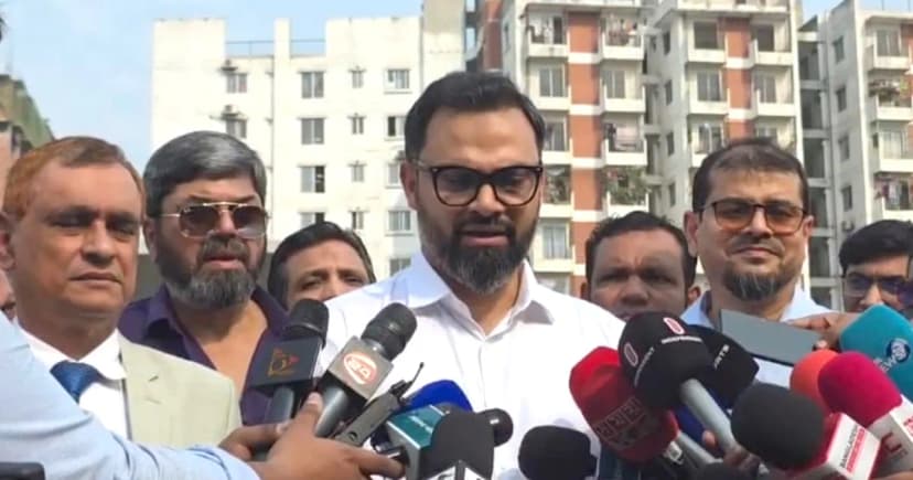 কমলাপুর স্টেডিয়ামে অব্যবস্থাপনায় ক্রীড়া প্রতিমন্ত্রীর ক্ষোভ, দ্রুত সংস্কারের নির্দেশ