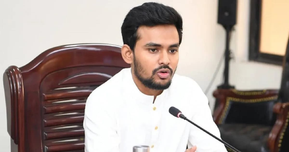 ঢাকা-১০ আসনের ভোটার হচ্ছেন আসিফ মাহমুদ