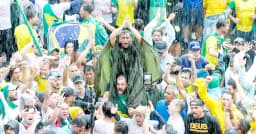 ব্রাজিলে বিক্ষোভ সমাবেশে বজ্রপাত, আহত ৮৯