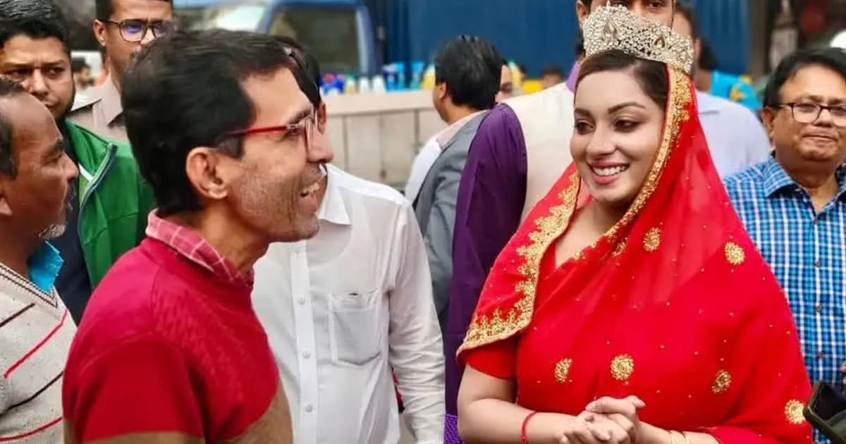 মাথায় মুকুট ও হাদির কবরের মাটি নিয়ে সংসদে যাবেন মেঘনা আলম