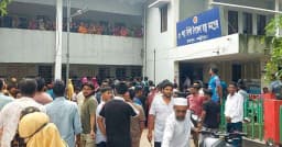 মা ও দুই মেয়েকে কুপিয়ে হত্যা, গণপিটুনিতে হত্যাকারীর মৃত্যু