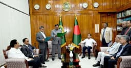 চট্টগ্রাম-২ আসনের এমপি হিসেবে শপথ নিলেন সরোয়ার আলমগীর