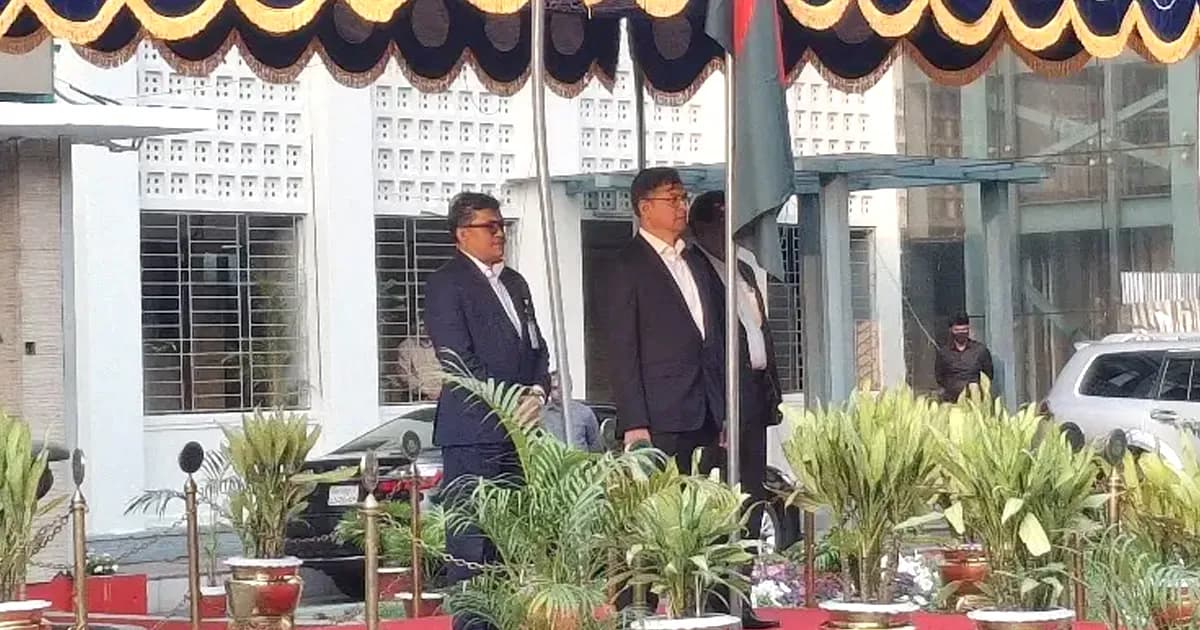 গার্ড অব অনার দিয়ে নতুন স্বরাষ্ট্রমন্ত্রীকে বরণ