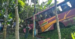 গোপালগঞ্জে বাস-ট্রাকের মুখোমুখি সংঘর্ষে নিহত তিন, আহত ২৫