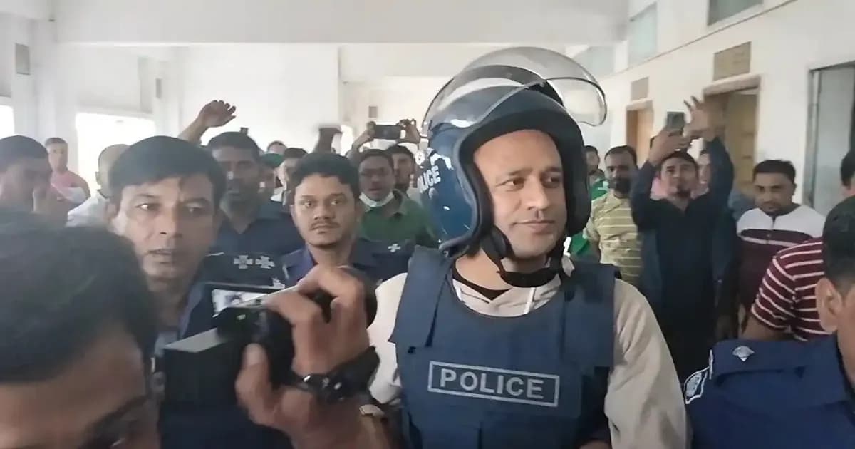 কারাগার থেকেই নির্বাচনে লড়তে চান ব্যারিস্টার সুমন