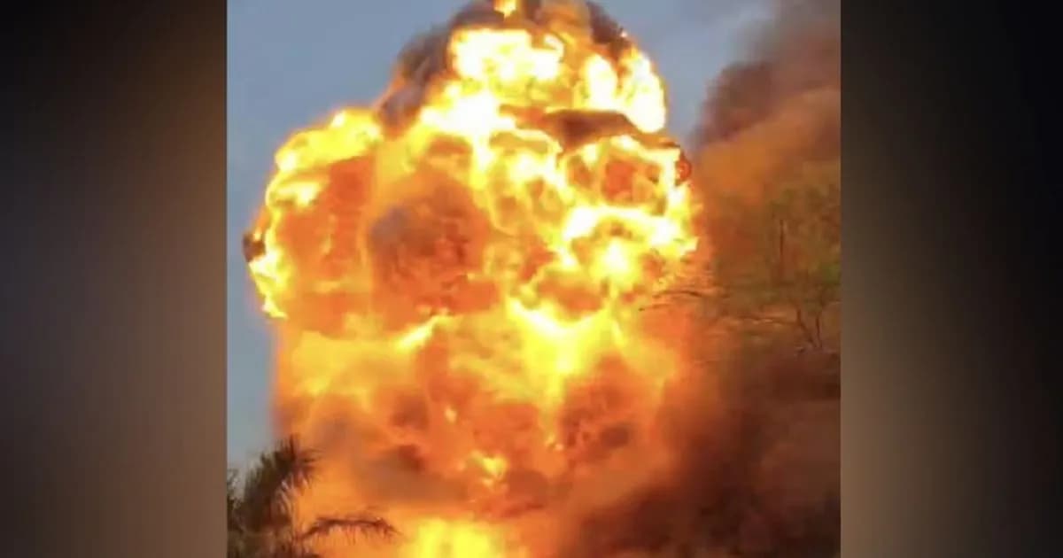 সিগারেটের আগুনে অবৈধ জ্বালানি তেলের গোডাউনে অগ্নিকাণ্ড